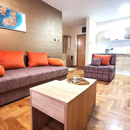 Apartment Vas Raj Novi Sad Eksteriør billede