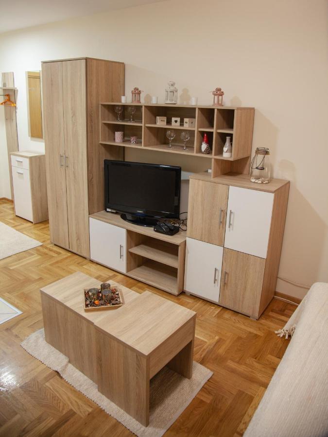 Apartment Vas Raj Novi Sad Eksteriør billede